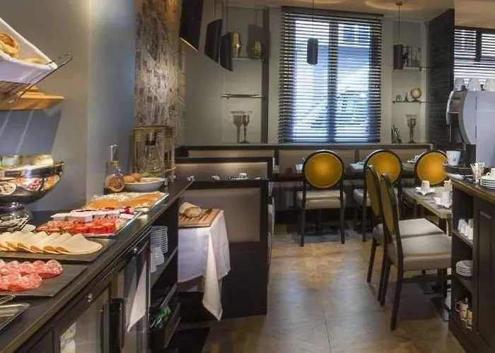 Hotel International 3*